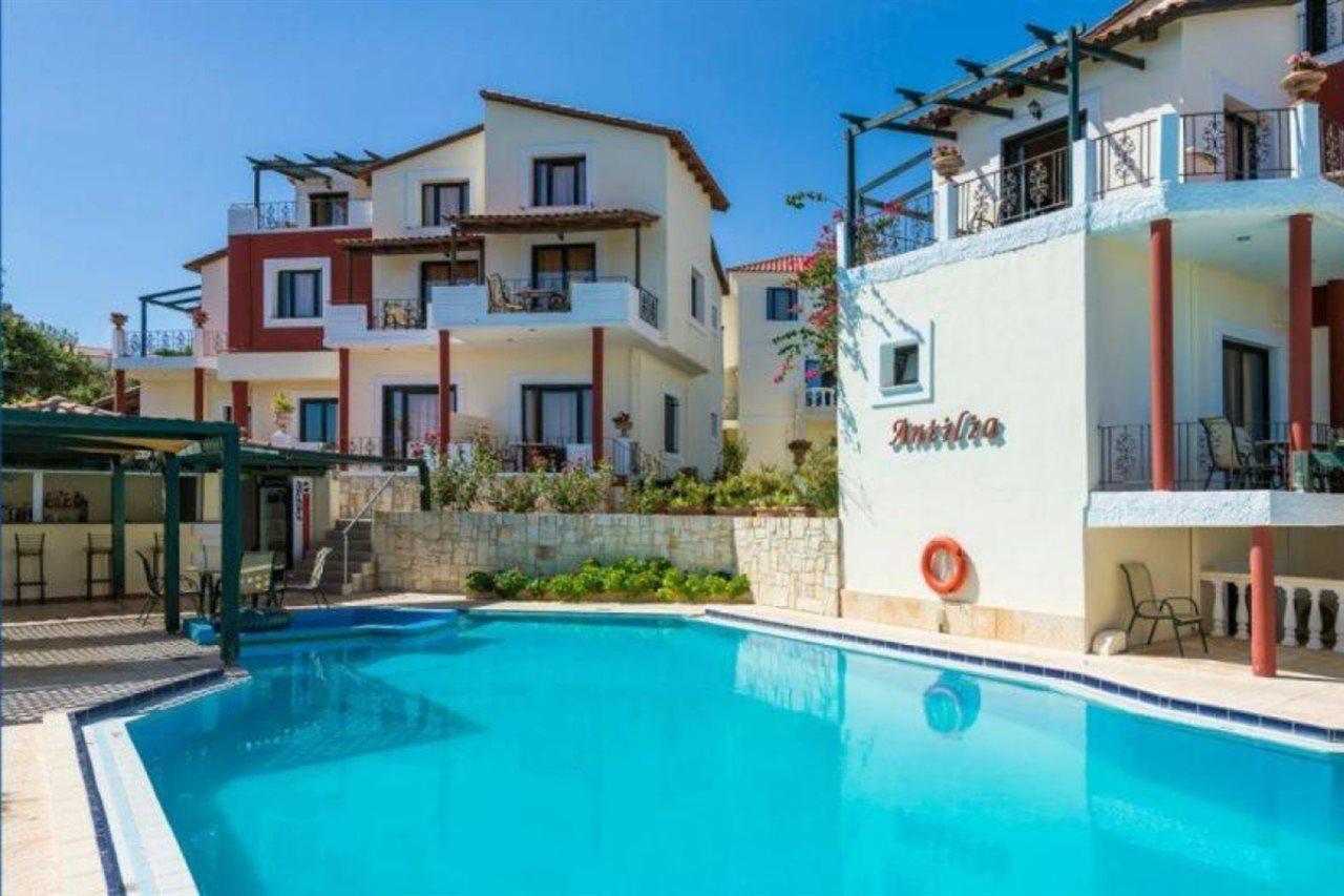 Antilia Apartments Tavronitis Eksteriør billede